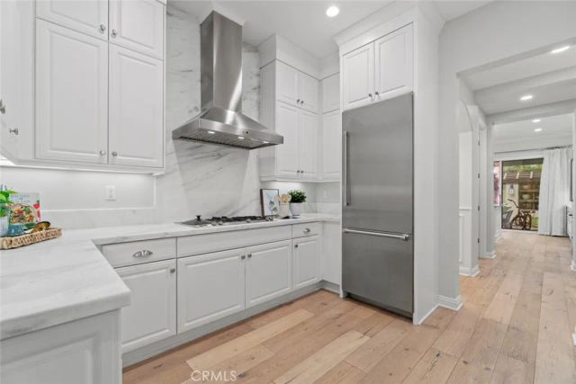 208 Radial, Irvine, CA 92618