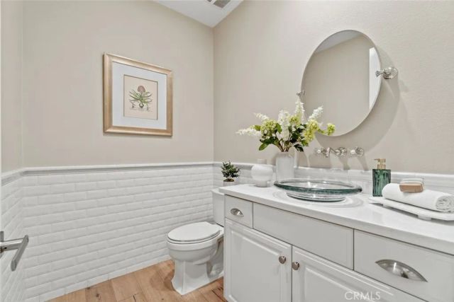 208 Radial, Irvine, CA 92618