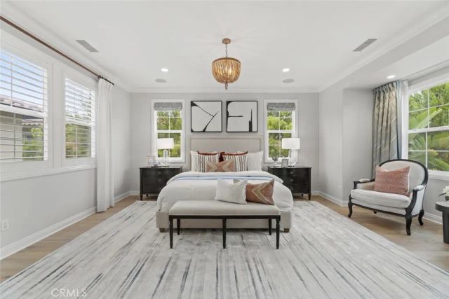 208 Radial, Irvine, CA 92618