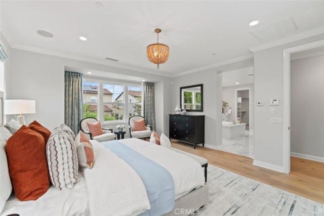 208 Radial, Irvine, CA 92618