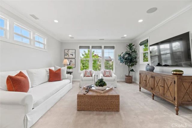 208 Radial, Irvine, CA 92618