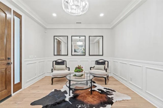 208 Radial, Irvine, CA 92618