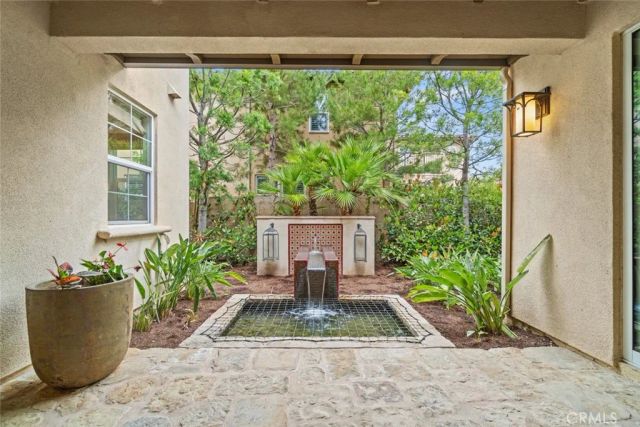 208 Radial, Irvine, CA 92618
