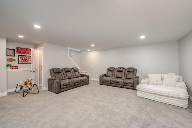 13207 E Gilbert Ct, Wichita, KS 67230