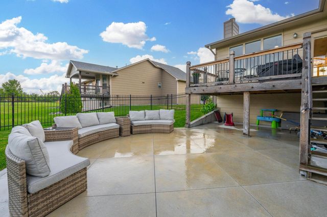 13207 E Gilbert Ct, Wichita, KS 67230