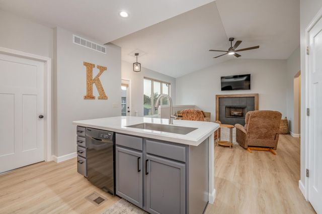 13207 E Gilbert Ct, Wichita, KS 67230