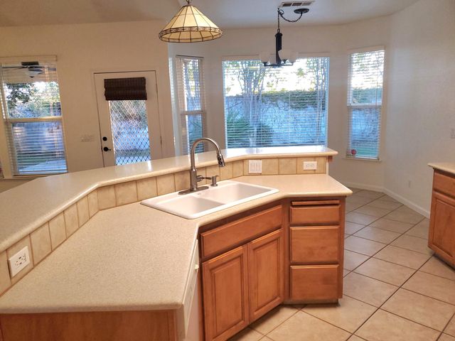 2447 S Beech Drive, Visalia, CA 93292