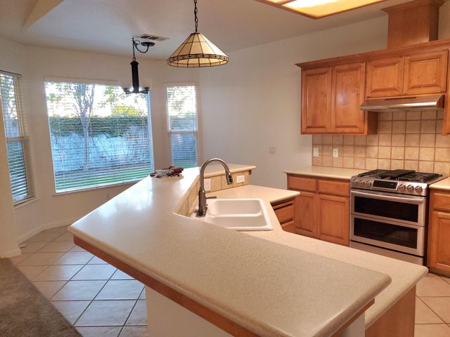 2447 S Beech Drive, Visalia, CA 93292