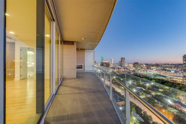 3130 N Harwood Street 1802, Dallas, TX 75201
