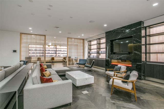 3130 N Harwood Street 1802, Dallas, TX 75201