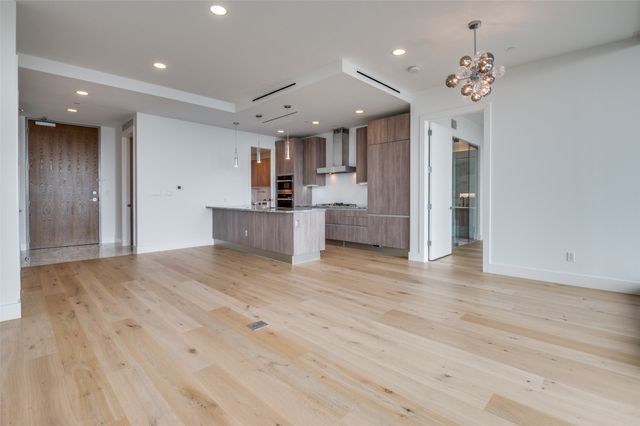 3130 N Harwood Street 1802, Dallas, TX 75201