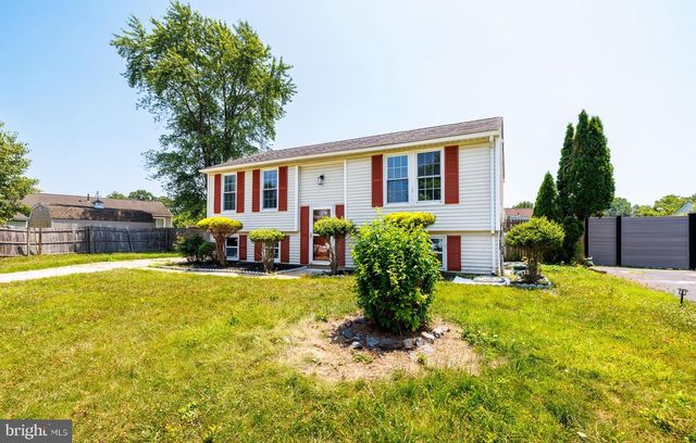 16 LEADER DR, Newark, DE 19713