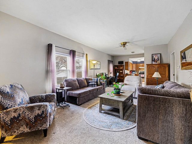 2324 AVENUE D, Council Bluffs, IA 51501