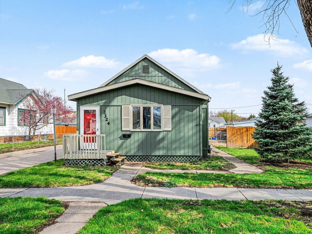 2324 AVENUE D, Council Bluffs, IA 51501
