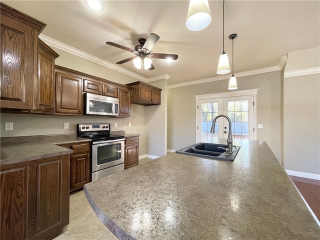 188 Sagewood Lane, Russellville, AR 72802