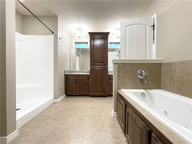 188 Sagewood Lane, Russellville, AR 72802