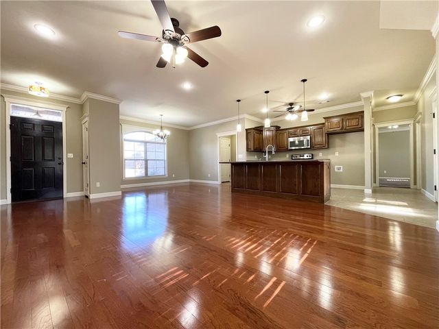 188 Sagewood Lane, Russellville, AR 72802