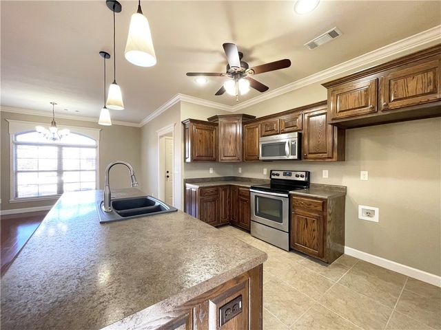 188 Sagewood Lane, Russellville, AR 72802