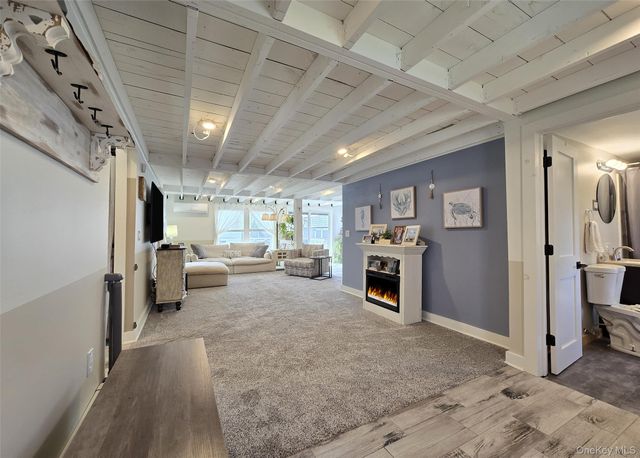 8 Alice Street, East Patchogue, NY 11772