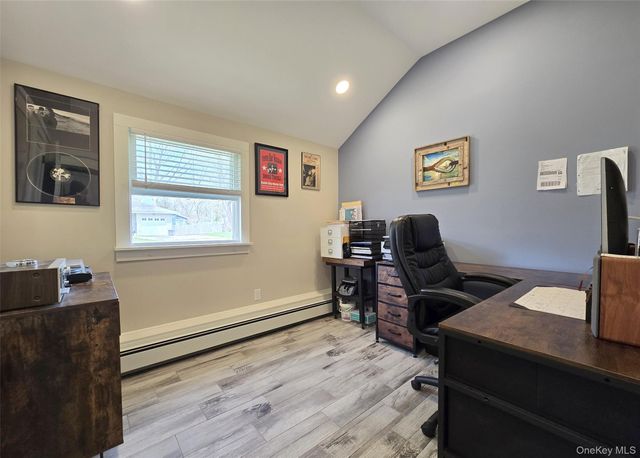 8 Alice Street, East Patchogue, NY 11772