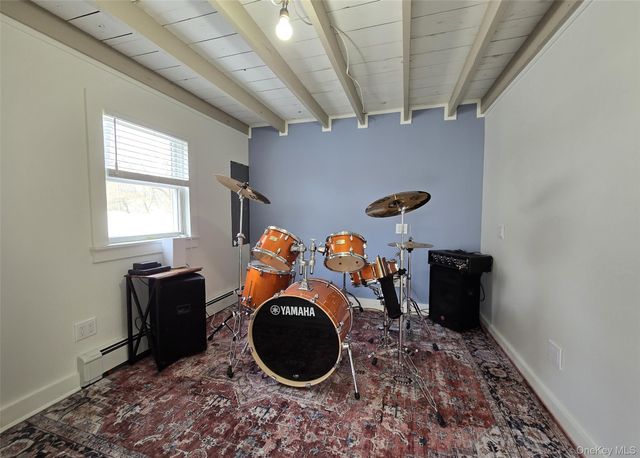 8 Alice Street, East Patchogue, NY 11772