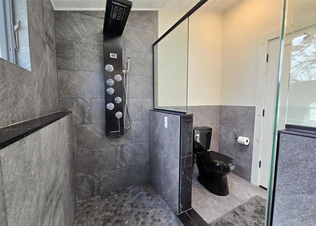 8 Alice Street, East Patchogue, NY 11772