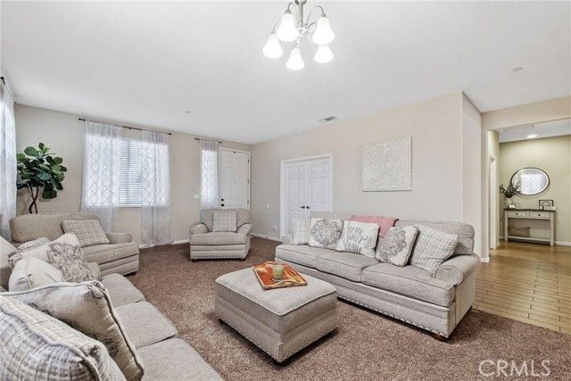 1382 S Wintercrest Avenue, Hanford, CA 93230