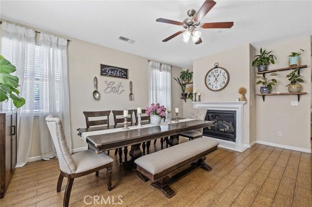 1382 S Wintercrest Avenue, Hanford, CA 93230