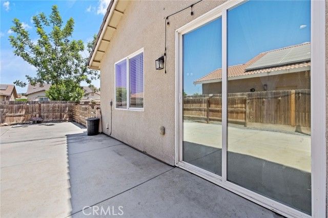 1382 S Wintercrest Avenue, Hanford, CA 93230