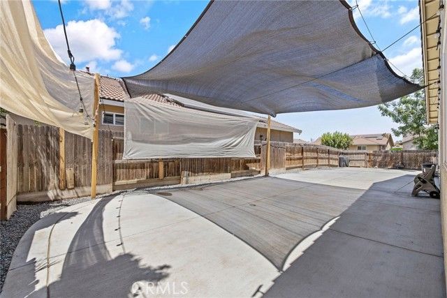 1382 S Wintercrest Avenue, Hanford, CA 93230