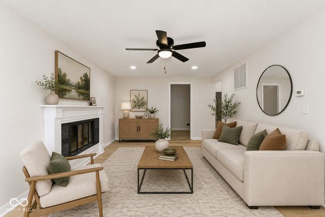 8909 Mariposa Drive, Indianapolis, IN 46234