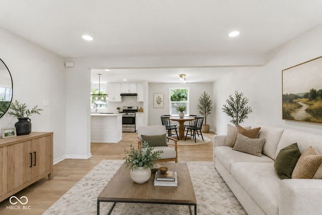 8909 Mariposa Drive, Indianapolis, IN 46234