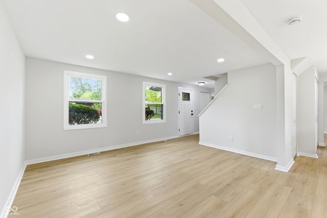 8909 Mariposa Drive, Indianapolis, IN 46234