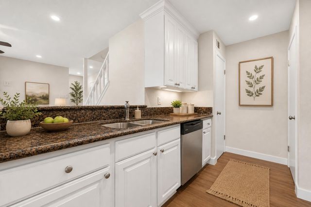 2211 S Kirkwood Road 68, Houston, TX 77077
