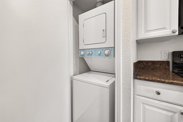 2211 S Kirkwood Road 68, Houston, TX 77077