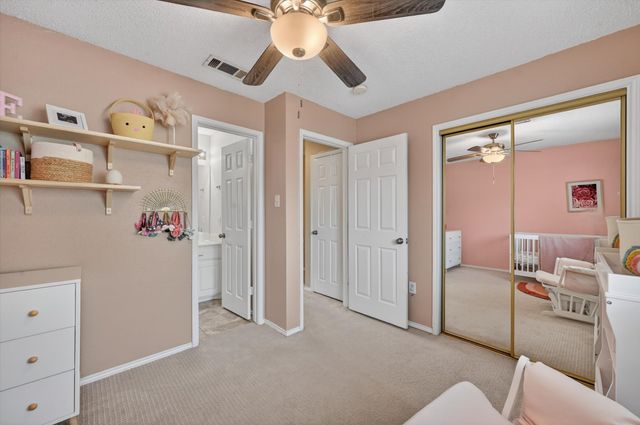 2506 Peargrove Circle, Arlington, TX 76006