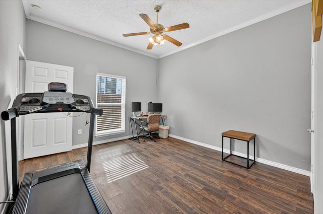 2506 Peargrove Circle, Arlington, TX 76006
