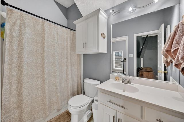 2506 Peargrove Circle, Arlington, TX 76006