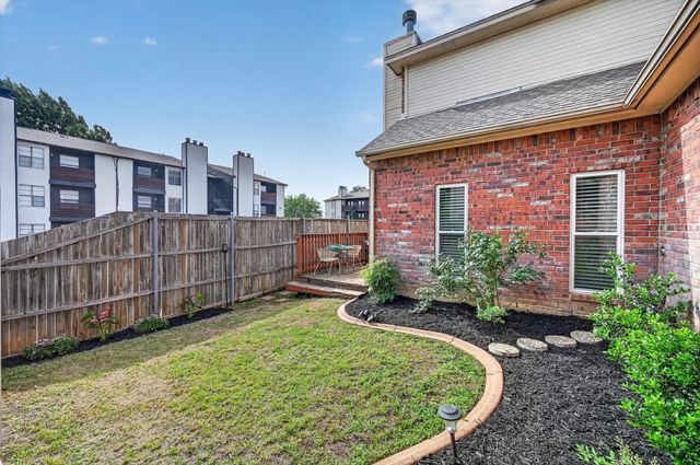 2506 Peargrove Circle, Arlington, TX 76006