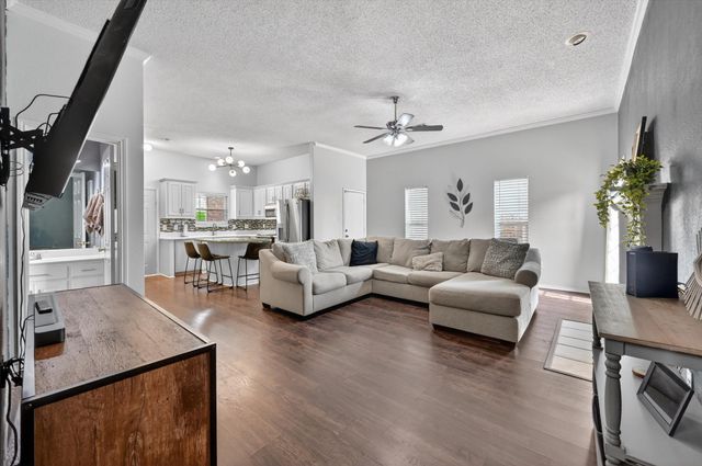2506 Peargrove Circle, Arlington, TX 76006