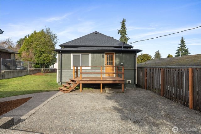 424 S 58th Street, Tacoma, WA 98408