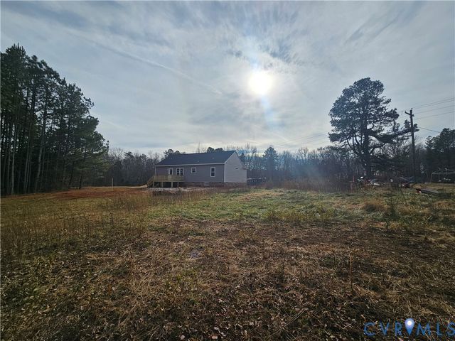 16270 Union Church Rd, Beaverdam, VA 23015