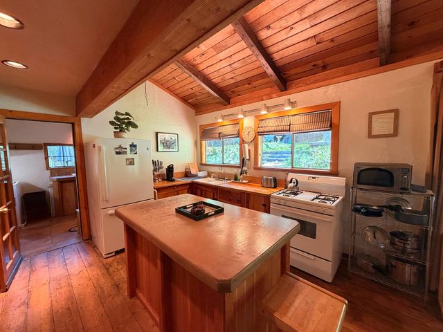 6105 Little Mountain Rd, Somerset, CA 95684