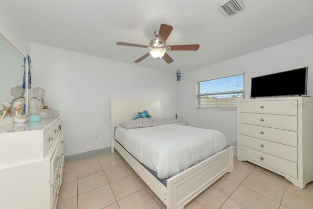 3281 DANTE DRIVE, Sarasota, FL 34235