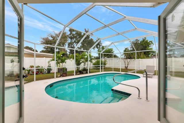 3281 DANTE DRIVE, Sarasota, FL 34235
