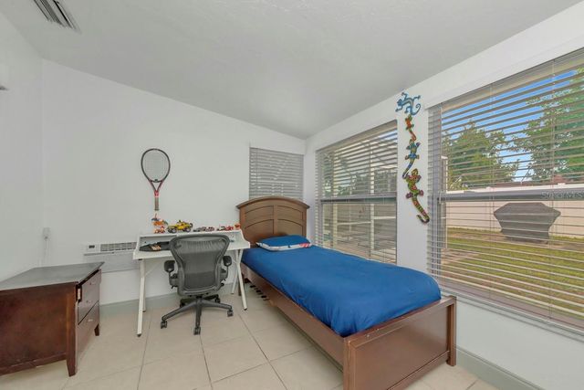 3281 DANTE DRIVE, Sarasota, FL 34235