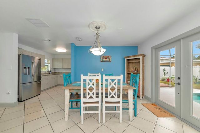 3281 DANTE DRIVE, Sarasota, FL 34235