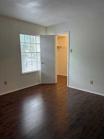 5335 BENT TREE FOREST Drive 288, Dallas, TX 75248