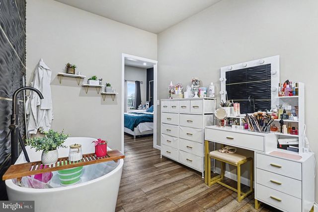 669 W PRINCESS ST, York, PA 17401