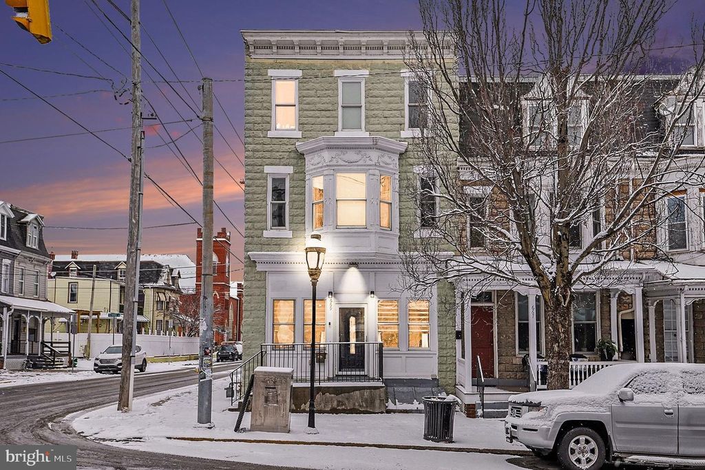 669 W PRINCESS ST, York, PA 17401